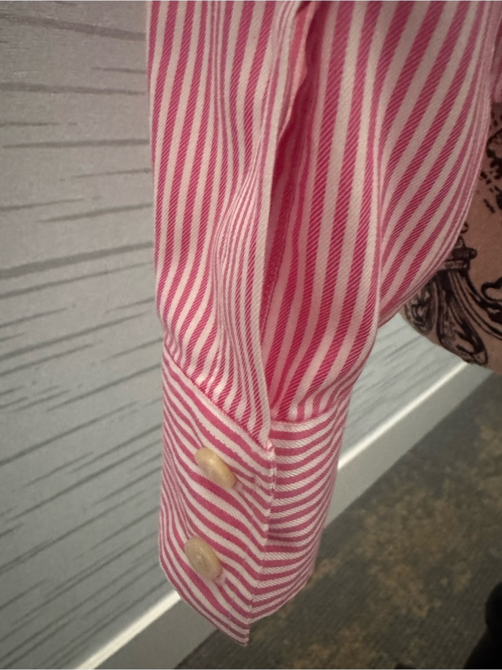 Banana Republic Classic Pink Striped Button-Down Shirt - Size 0P - Picture 4 of 7